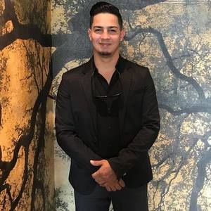 Meet your Posher, Jose a.